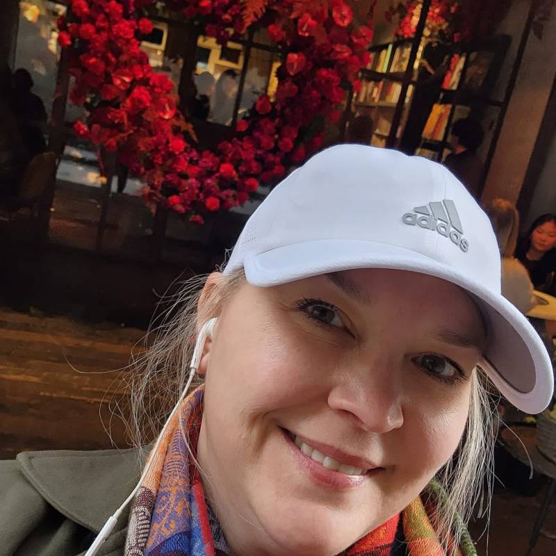 Ariana, 42, Daka