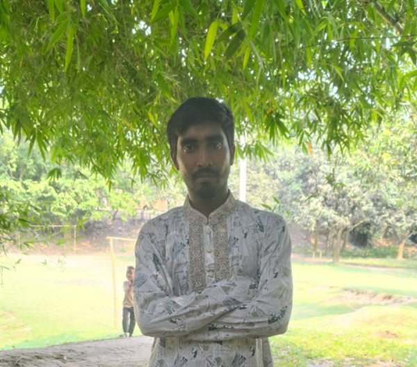 Md kabir, 28, England