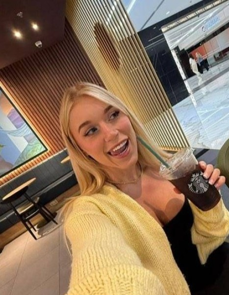 Elle Brooke, 46, Missouri