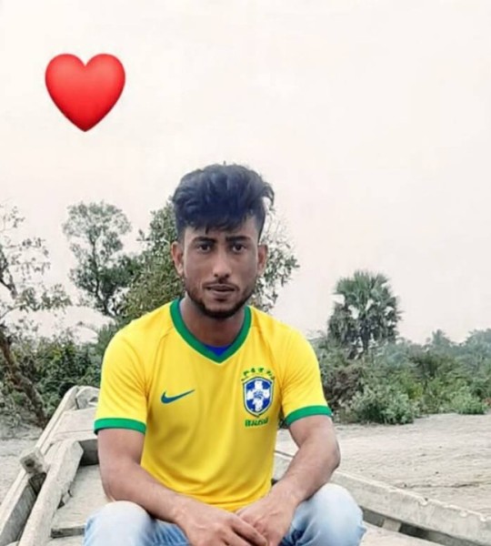 Azizul, 30, Kushtia