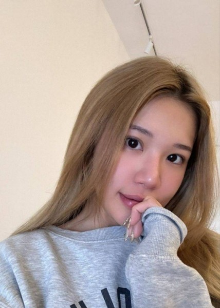 Rose, 26, Australia