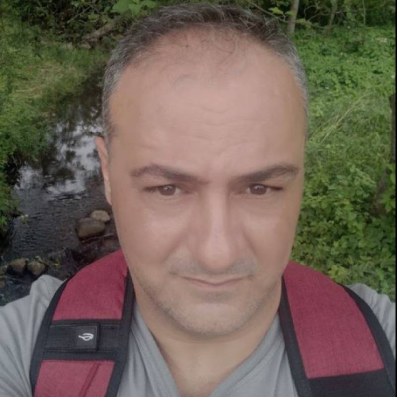 moro, 40, United States of America