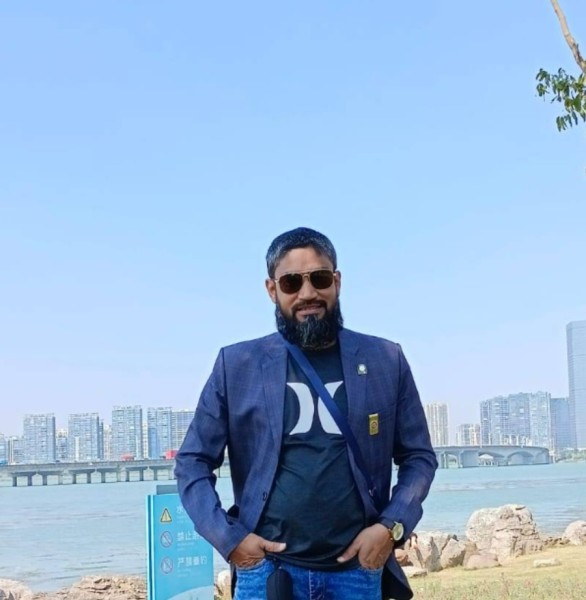 Apollo Power, 36, Berlin