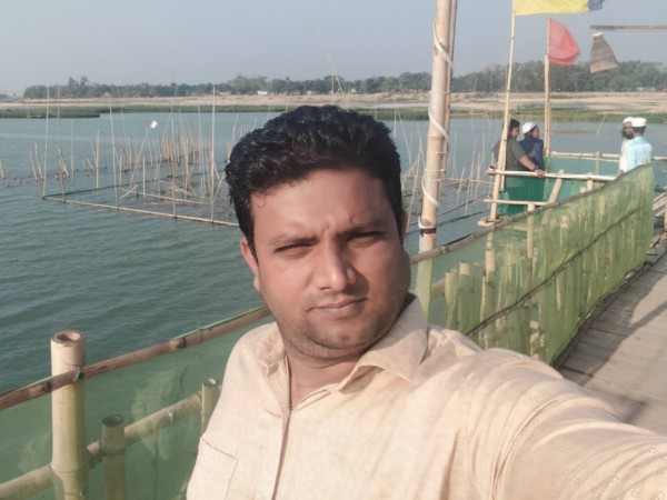 Raza, 35, DAKAR