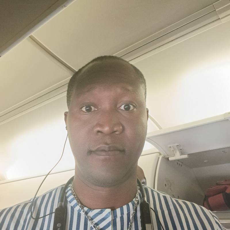Yannick, 43, Saudi Arabia