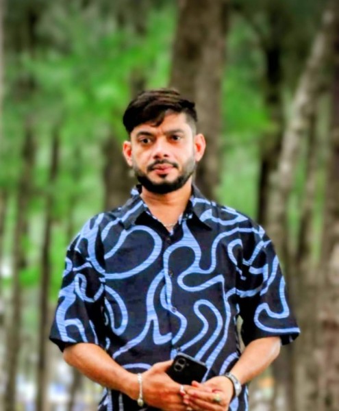 পলাশ, 40, Egypt