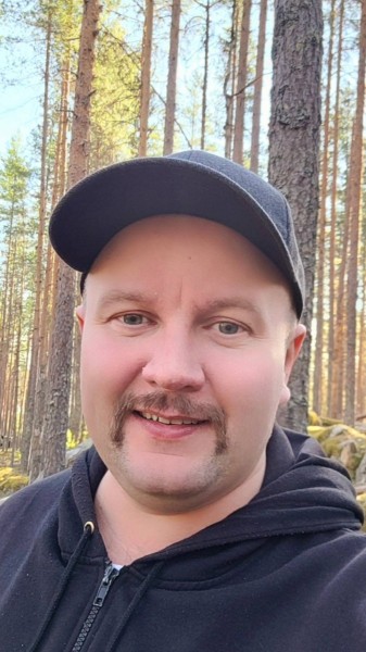 Bernard29720 dating