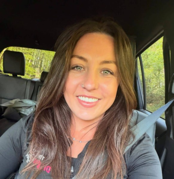 Maggie60247 dating