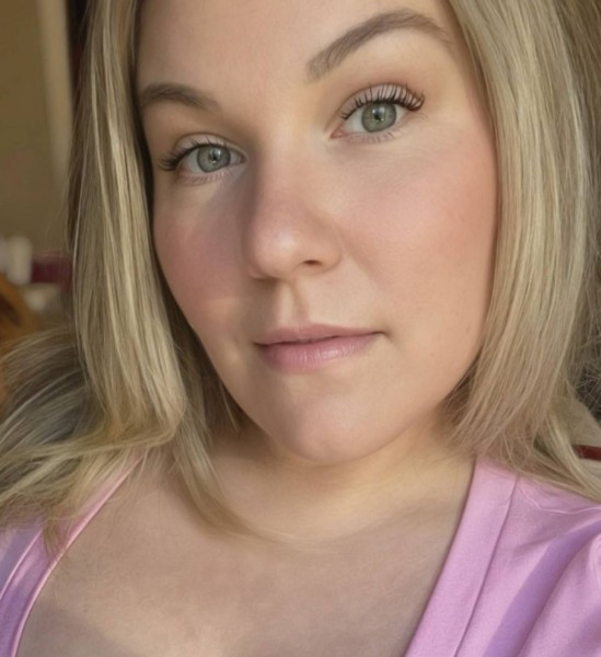 Emilly69684 dating